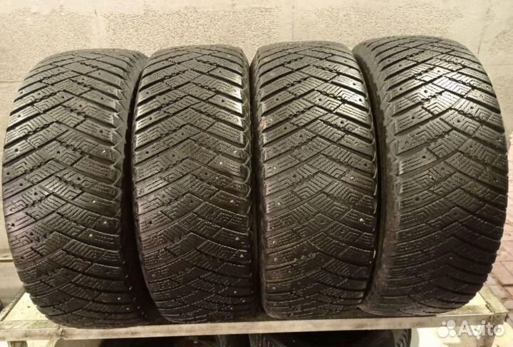Goodyear UltraGrip Ice Arctic SUV 255/60 R18 99W