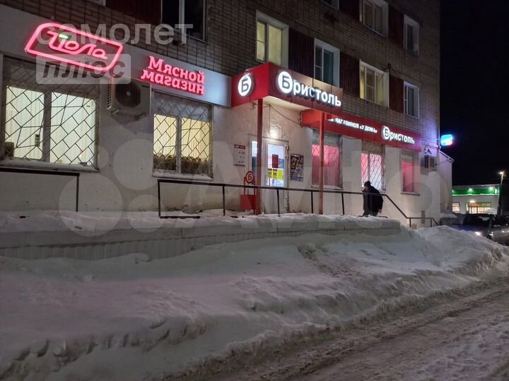 4-к. квартира, 136,7 м², 1/5 эт.