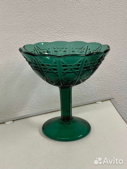 Ваза старинная Конфетница Цветное стекло