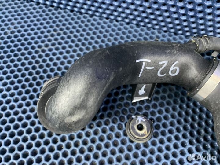 Патрубок системы охлаждения Volkswagen Touareg GP