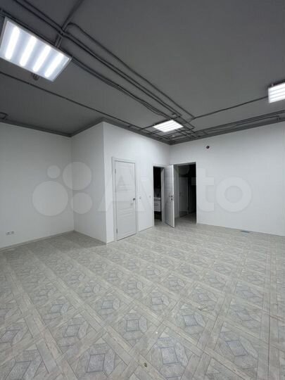 Свободного назначения, 70 м²