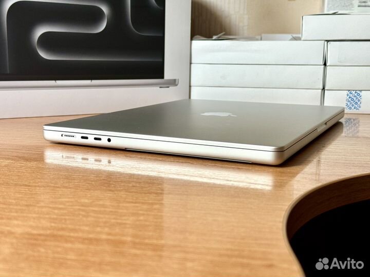 Apple MacBook Pro 16 M3 pro 2023