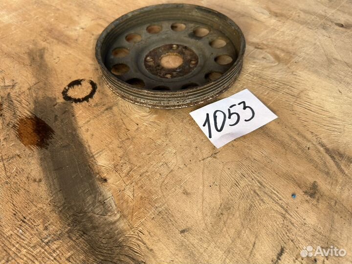 Шкив помпы Mitsubishi Lancer 9 1,6 4g18