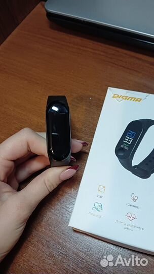 Смарт браслет Digma force A3