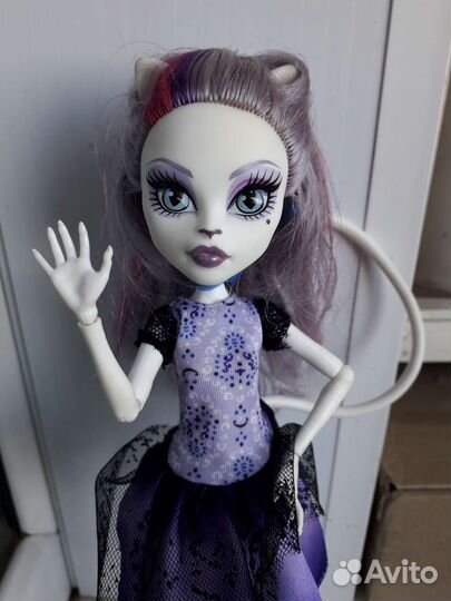 Кукла монстер хай Катрин де мяу