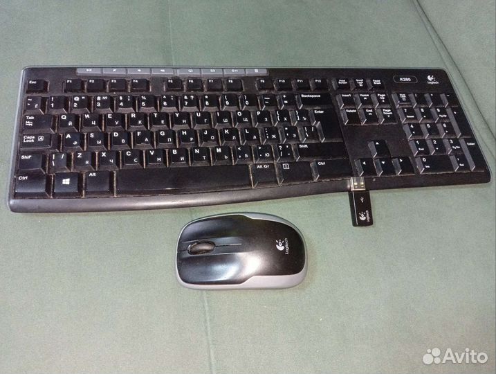 Монитор Samsung S22C300 + клавиатура/мышь