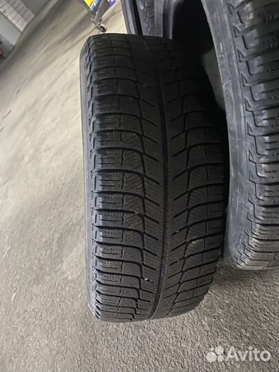 Michelin X-Ice XI3 205/55 R16