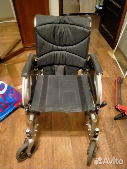 Инвалидная коляска