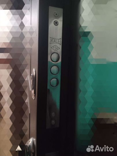 Замок дверной врезной