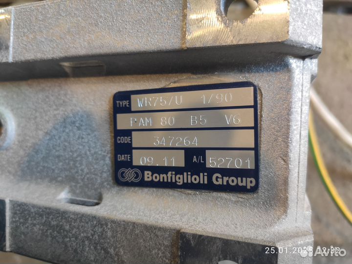 Электромотор с редуктором