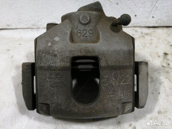 Суппорт передний передний левый Ford Fusion