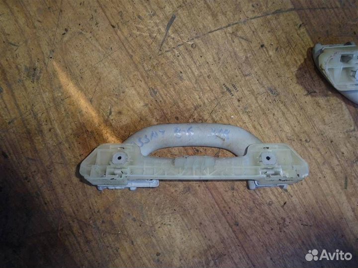 Ручка внутренняя потолочная Volkswagen Passat B6