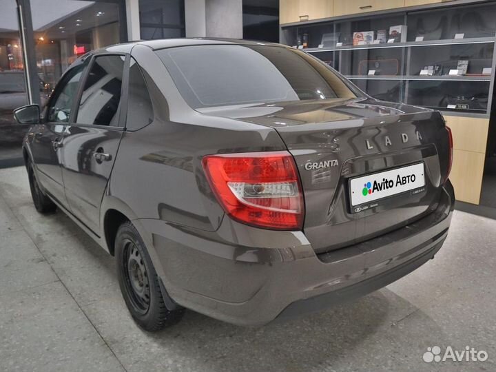 LADA Granta 1.6 МТ, 2022, 46 994 км