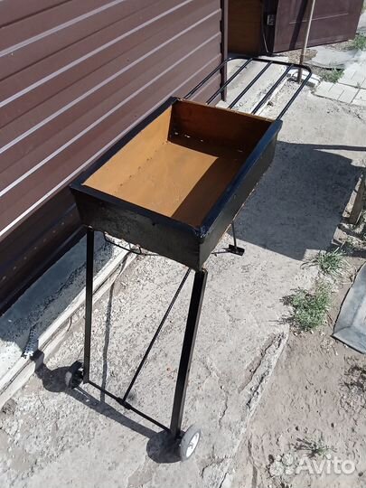 Шашлычнича самодельная