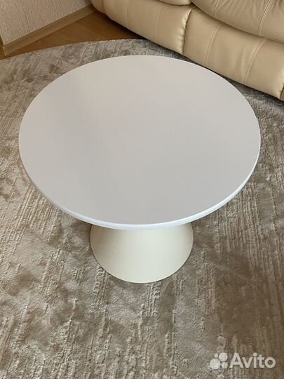 Журнальный столик