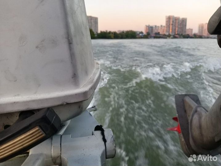 Двигатель для моторной лодки