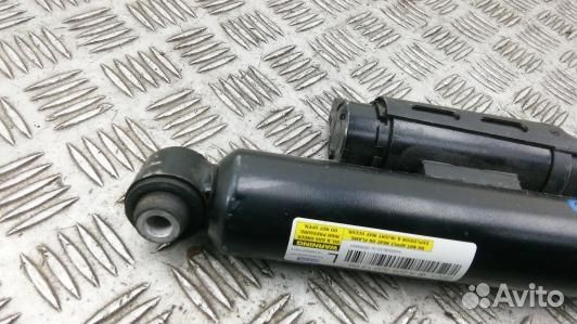 Амортизатор задний mercedes benz C-class W205 (82U