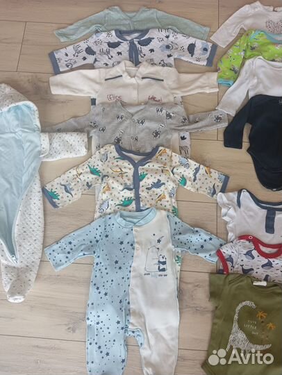 Вещи на малыша 0-3 мес в хорошем состоянии