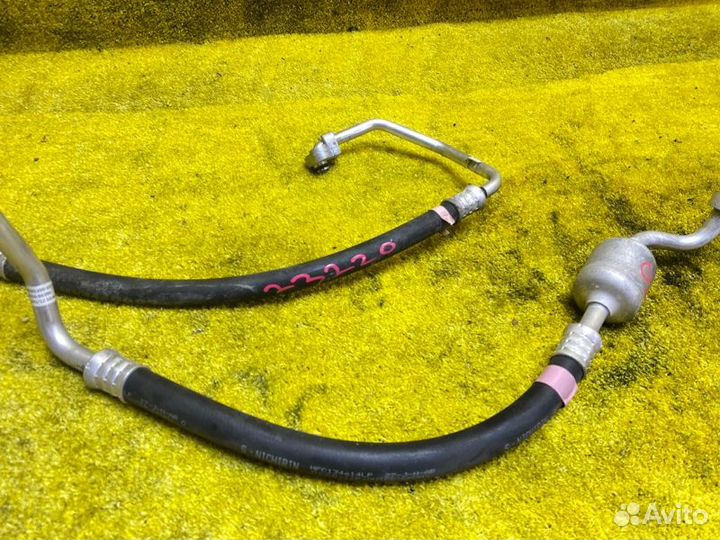 Трубки кондиционера передние Toyota Avensis