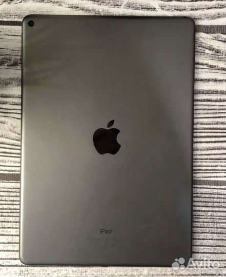 Apple iPad Air 2022 64GB Wi-Fi
