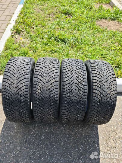 Nokian Tyres Hakkapeliitta 8 215/55 R17