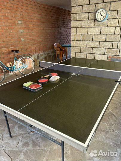 Теннисный стол