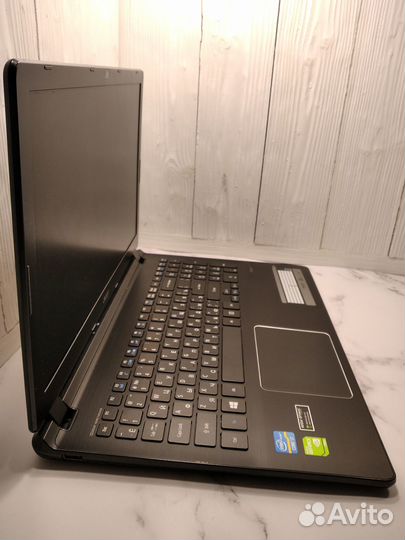 Отличный Acer c SSD + GeForce 920M + i5 + 8GB Озу