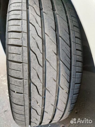 Landsail LS588 UHP 245/40 R19 98W