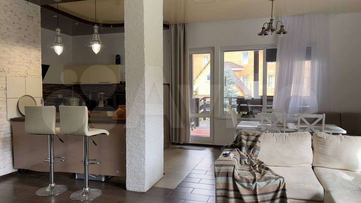 Коттедж 157 м² на участке 12 сот.