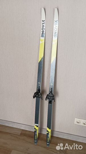 Беговые лыжи