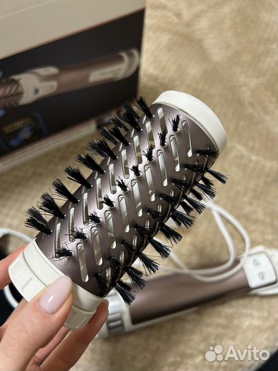 Фен-щетка Rowenta новая