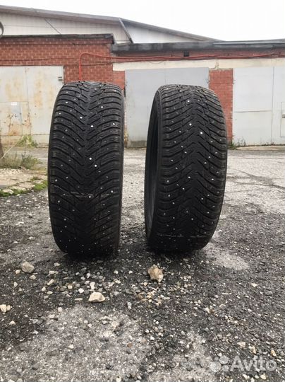 Nokian Tyres Hakkapeliitta 8 215/55 R17
