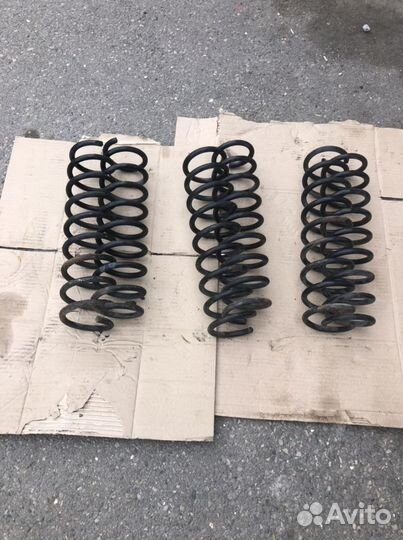 Пружины задние бмв 5 е39 BMW 5 E39