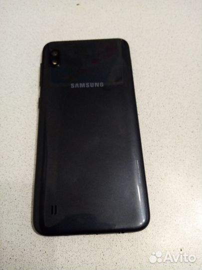 Samsung Galaxy A10, 2/32 ГБ