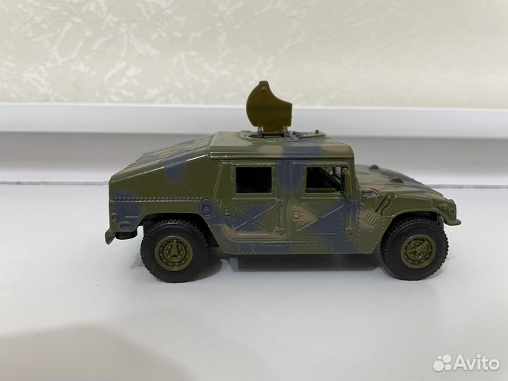 Модель автомобиля Humvee
