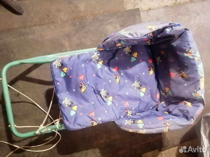 Детские санки с чехлом