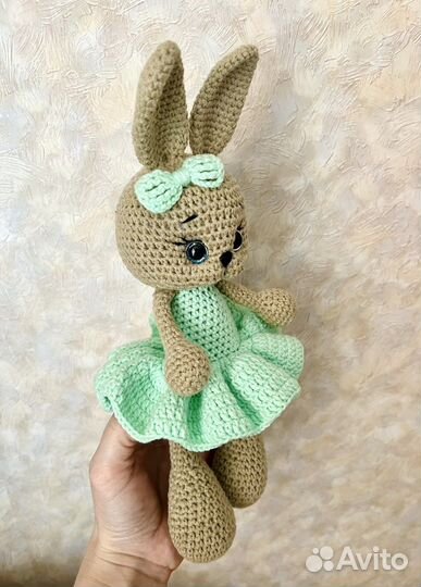 Вязанные игрушки, зайка амигуруми