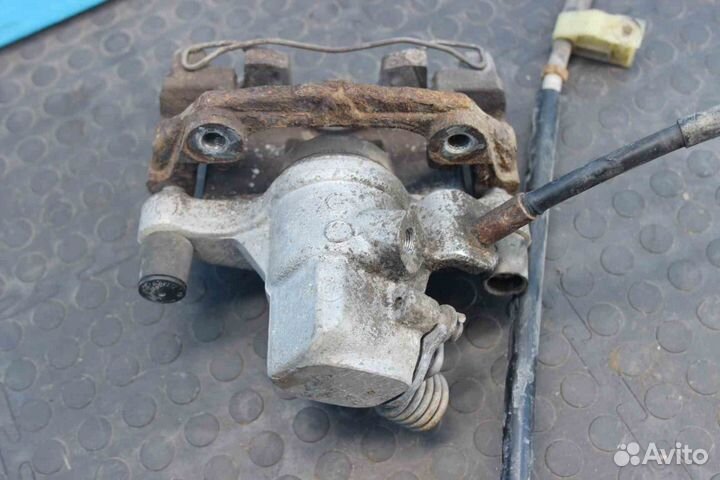 Суппорт Mazda 3 (Мазда 3) BK bpyk2628XB