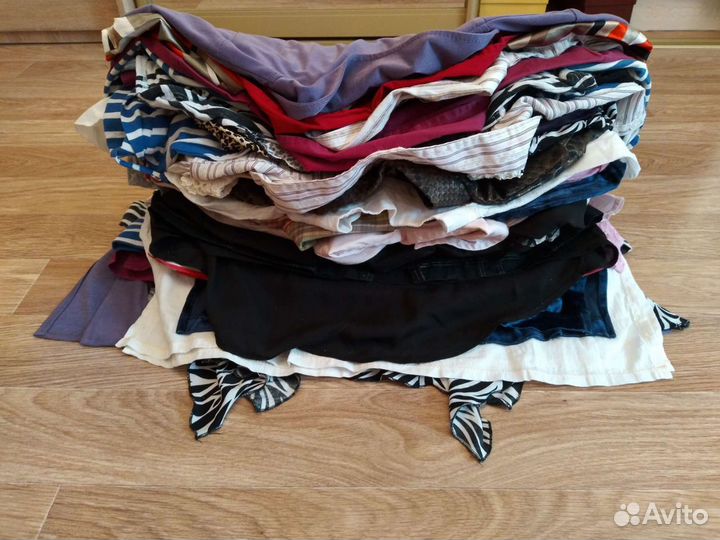 Вещи женские 28 шт., р. 50-52, пакетом