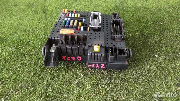 Блок предохранителей салонный Volvo Xc90