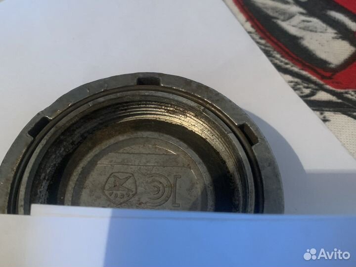 Крышка топливного бака