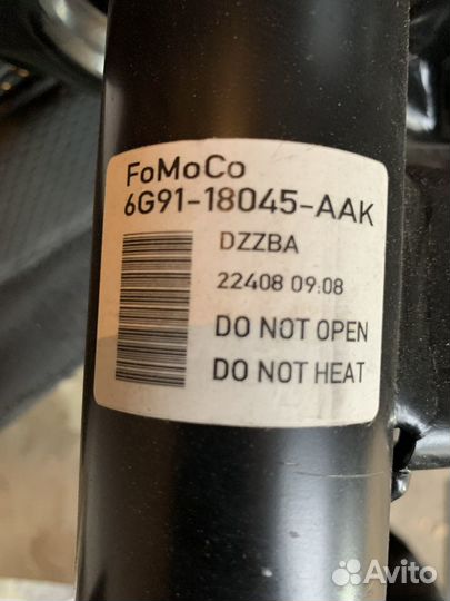 Стойка правая передняя форд