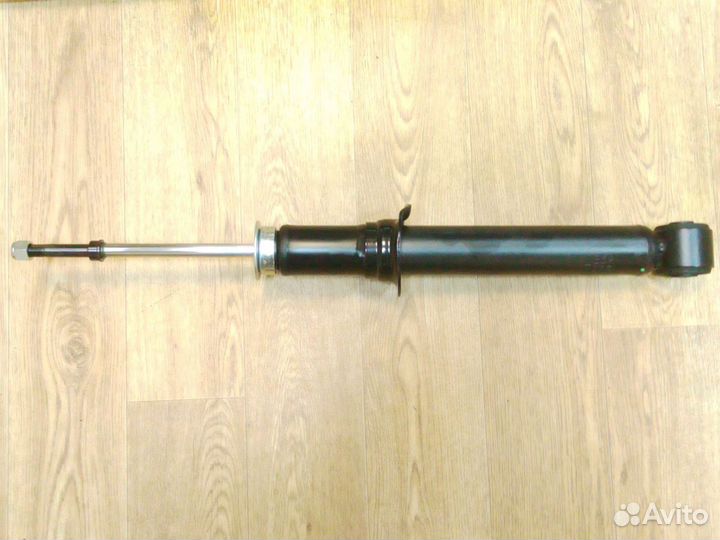 Амортизатор передний правый