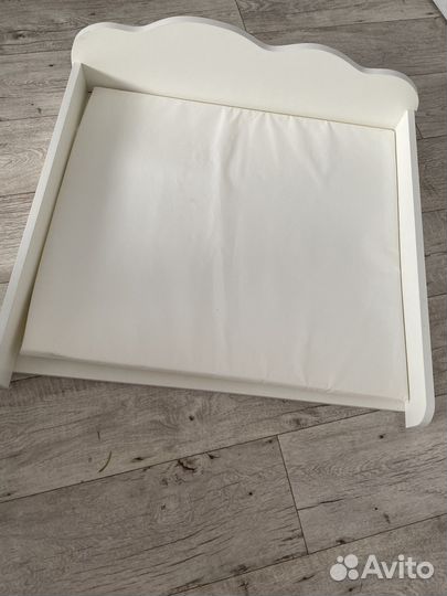 Пеленальная доска на комод