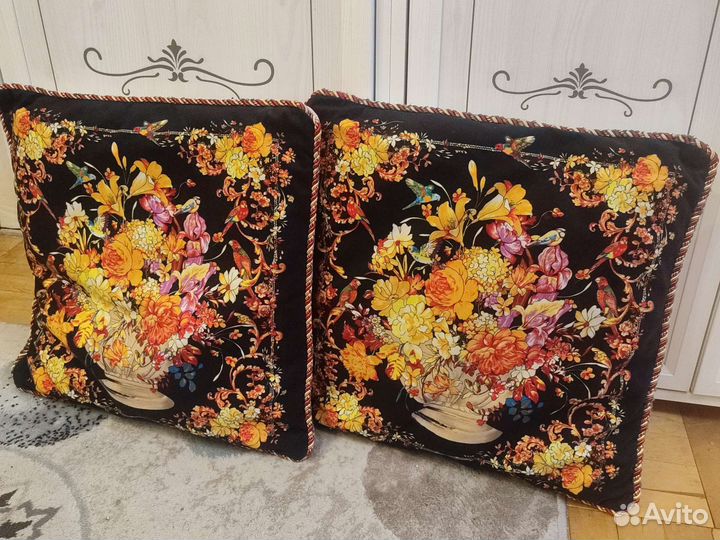 Подушка интерьерная