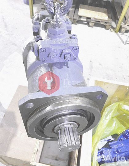 Основной насос Hitachi ZX350LC-3