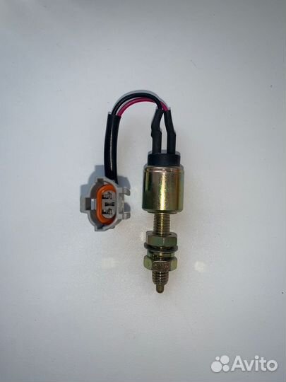 Включатель стоп сигналов Фав J6