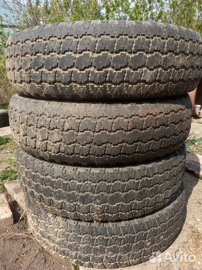 IndoRadial 6688 225/75 R16