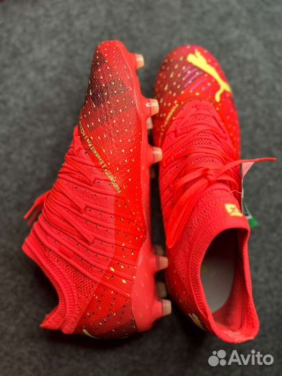 Футбольные бутсы puma