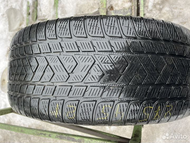 Pirelli Scorpion Winter 275/45 R21